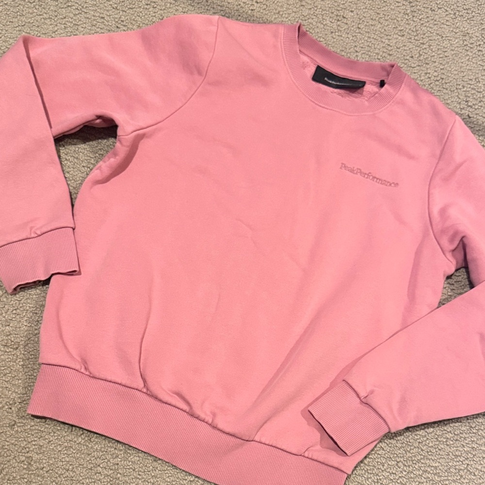 Peak Performance Pink Crewneck Sweatshirt s